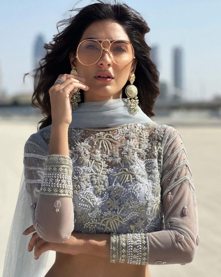 Who is Natasha from Jaisay Aapki Marzi?