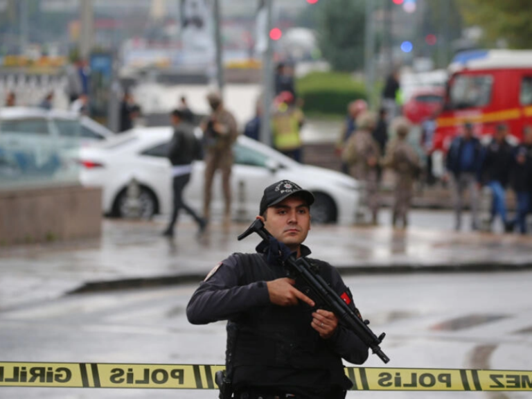 Turkiye steps up strikes as conflict escalates in Syria