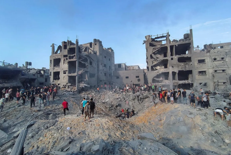 Hamas battles Israel in Gaza